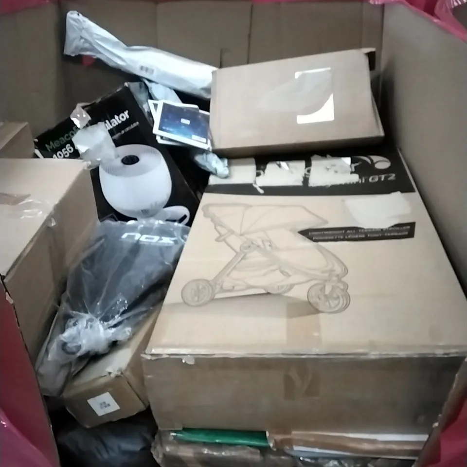 PALLET OF ASSORTED HOUSEHOLD GOODS AND PRODUCTS TO INCLUDE; COFFEE TABLE, LITTER BOX, BABY WALKER ETC