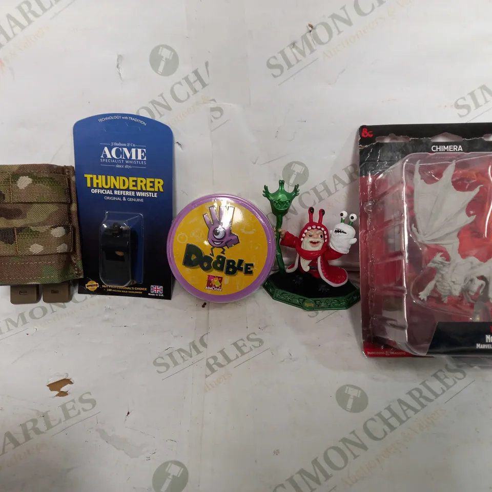 BOX OF APPROX 30 ASSORTED TOYS TO INCLUDE - ASMODEE DOBBLE 5 GAMES IN 1 - ACME THUNDERER OFFICIAL REFEREE WHISTLE - D&D NOLZUR'S MARVELOUS MIINIATURES ECT