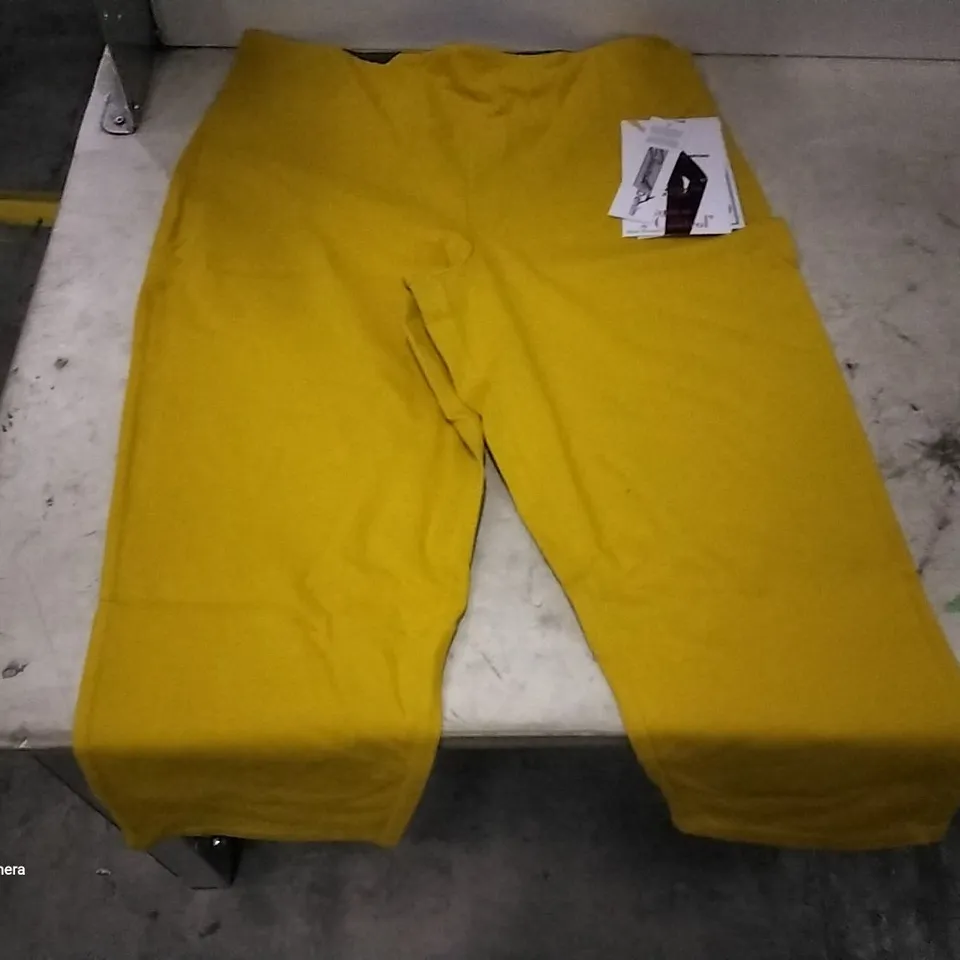 BOX OF APPROX 30 WOMEN WITH CONTROL YELLOW LEGGINGS - SIZE XL