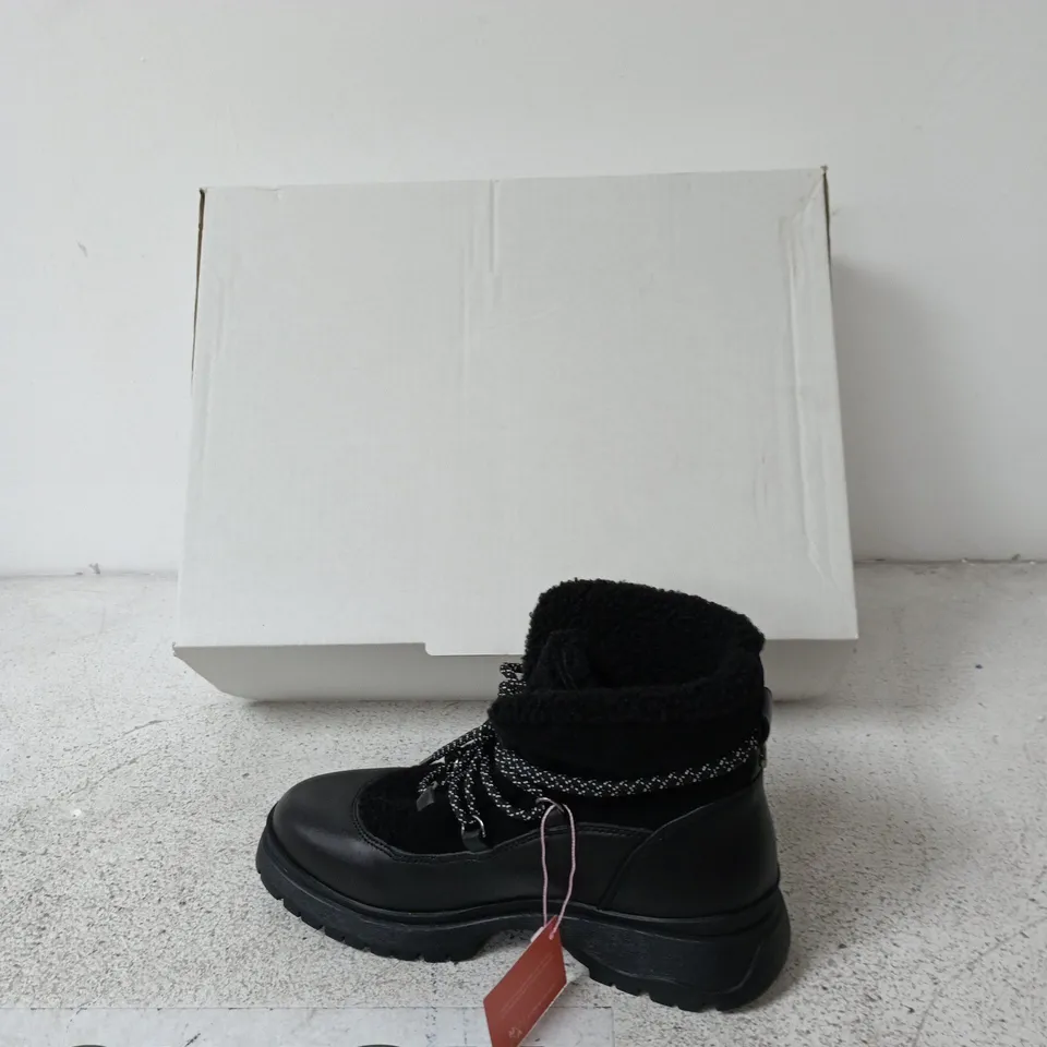 MODA IN PELLE BLACK LEATHER ANKLE BOOTS – WOMEN'S - EUR 39