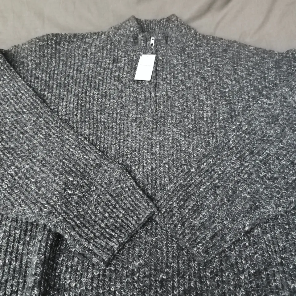 ABERCROMBIE AND FITCH 1/4 ZIP WOOL FLEECE - SIZE XL