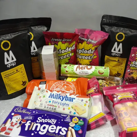 APPROXIMATELY 12 ASSORTED FOOD & DRINK ITEMS TO INCLUDE EXPLODED SWEETS, SNOW FINGERS, MOVEE BLEND, ETC