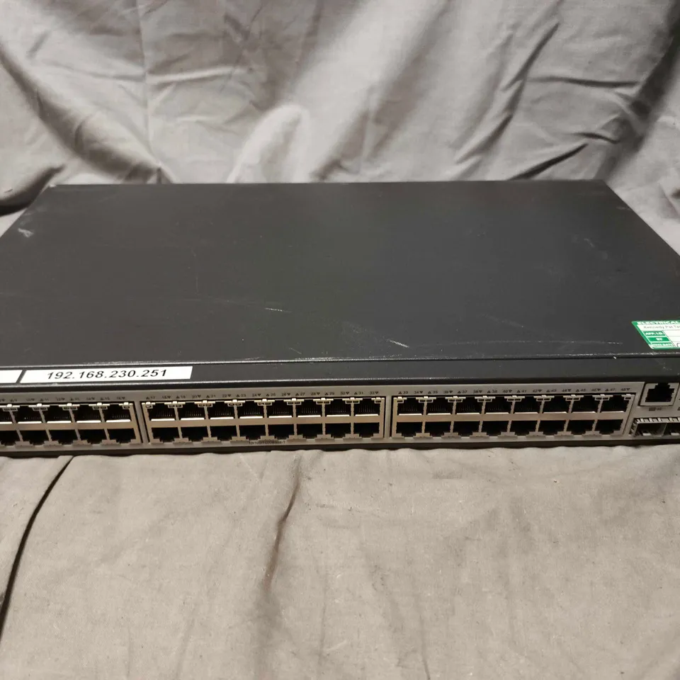 HP NETWORK SWITCH – 48-PORT RACK-MOUNT 