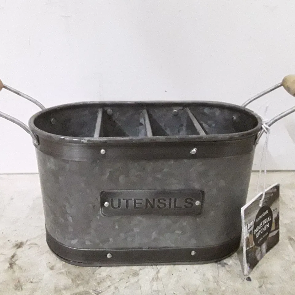 BOXED KITCHENCRAFT INDUSTRIAL KITCHEN METAL OVAL UTENSIL HOLDERS/POTS/JARS