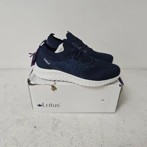 BOXED PAIR OF LOTUS SLIP ON RUNNING SHOES IN NAVY - EU 41