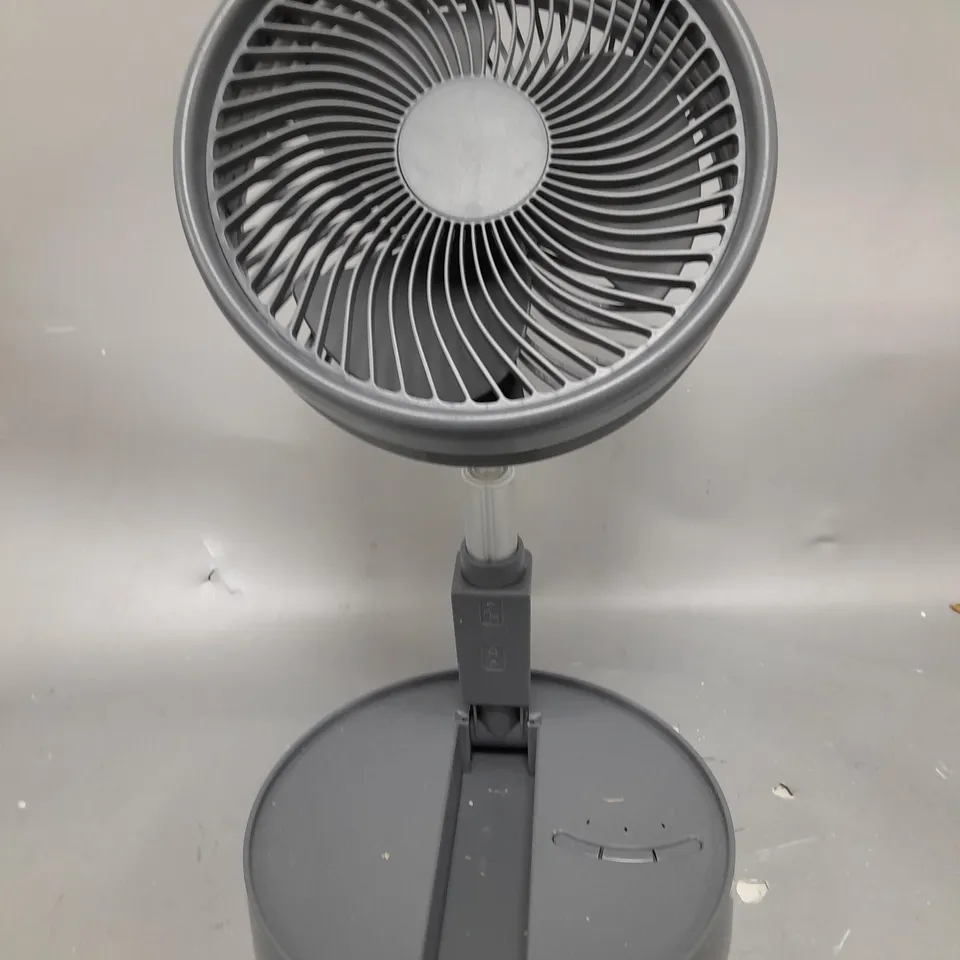 BOXED BELL & HOWELL RECHARGEABLE EXTENDABLE DESK & FLOOR FAN, WHITE