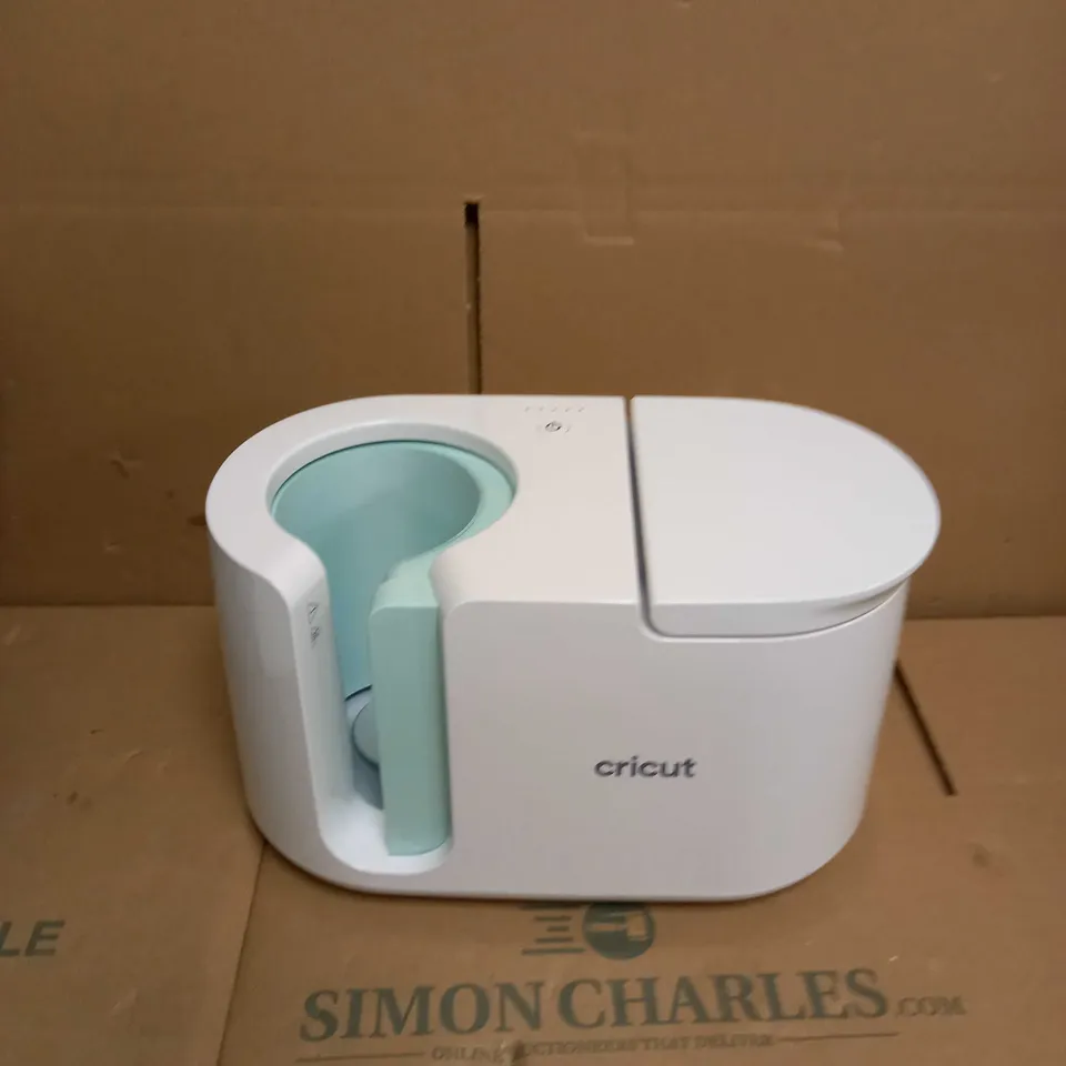 CRICUT MUG PRESS