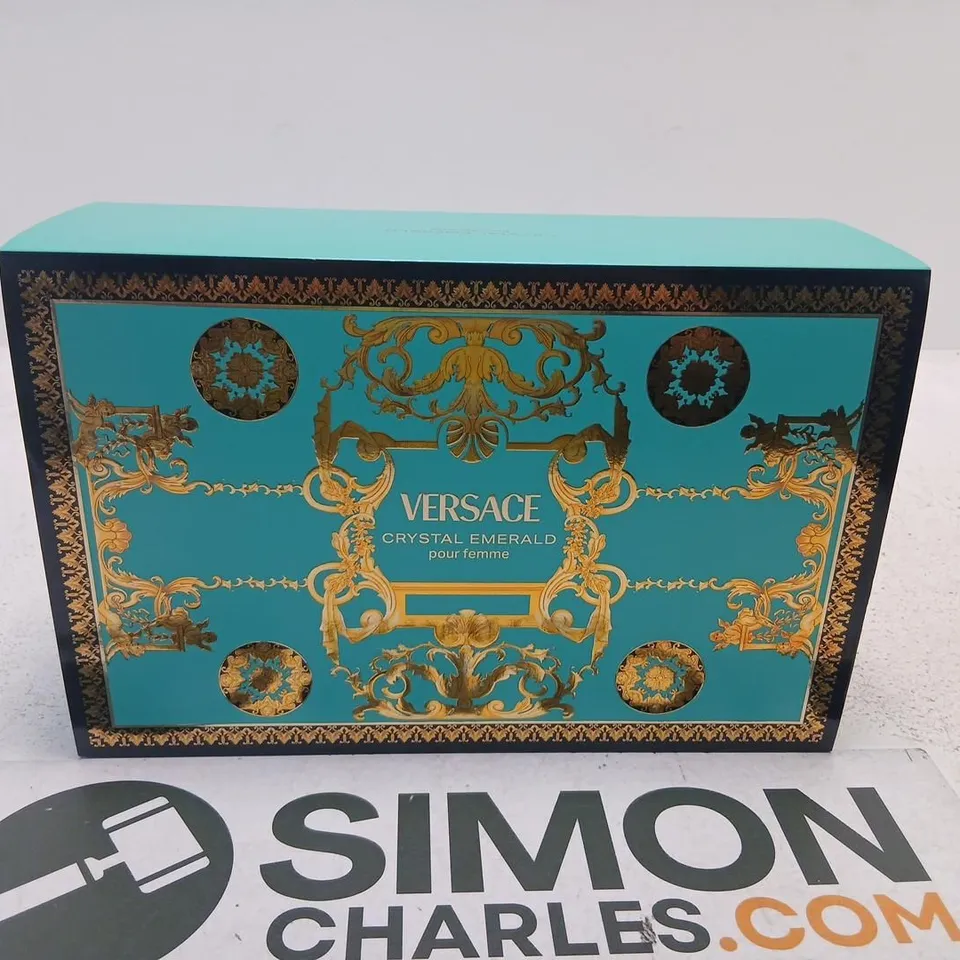 VERSACE CRYSTAL EMERALD GIFT SET FOR WOMEN – TURQUOISE PACKAGING