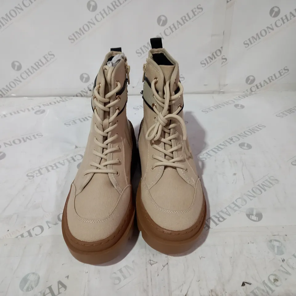 RIVER ISLAND CREAM LACE UP BOOTS SIZE 6