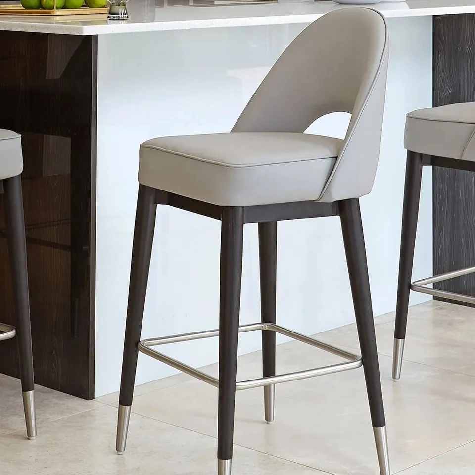 BOXED DANETTI CLOVER LIGHT GREY FAUX LEATHER BAR STOOL