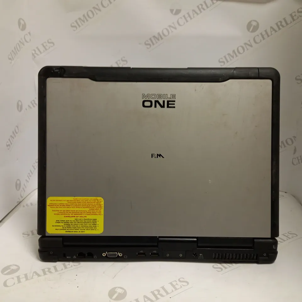 RM MOBILE ONE T12ER 15" LAPTOP