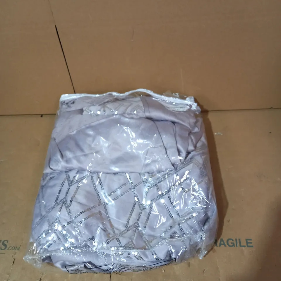 JM BY JULIEN MACDONALD DECO STYLE SEQUIN BEDDING 6 PIECE SET - SUPER KING SIZE