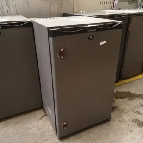 TEFCOLD MINI BAR FRIDGE
