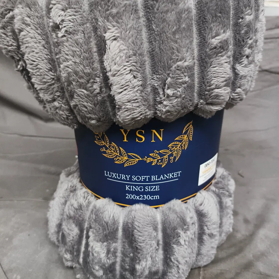YSN LUXURY SOFT BLANKET – KING SIZE (200X230 CM)