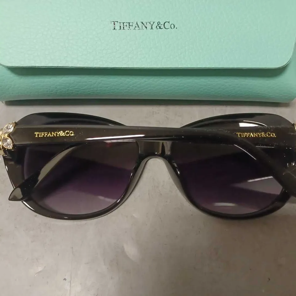 BOXED TIFFANY&CO TF4048 SUNGLASSES	