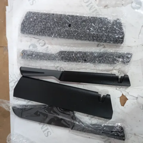 COOK'S ESSENTIALS SET OF KNIVES WITH SHARPENING SHEATHS IN BLACK