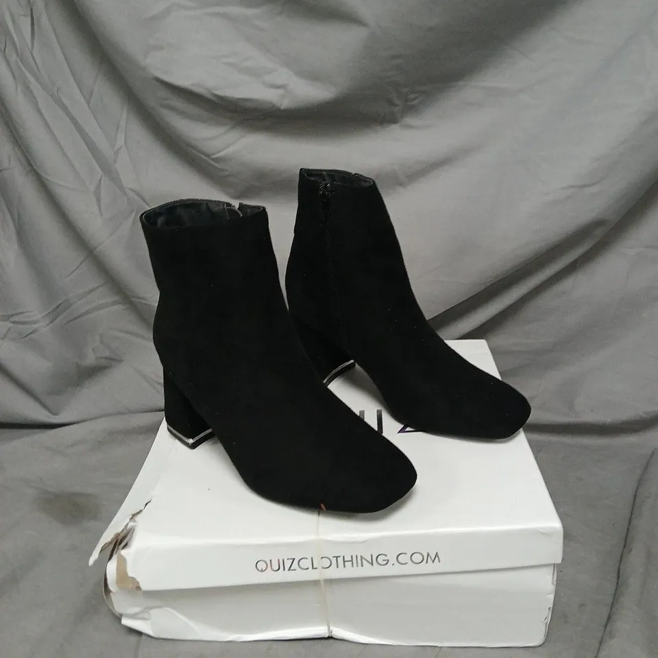 QUIZ CLOTHING WOMEN'S BLACK SUEDE ANKLE BOOTS – BLOCK HEEL - SIZE 3