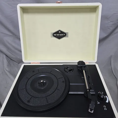 AUNA PEGGY SUE TURNTABLE RECORD PLAYER – ROSE GOLD 