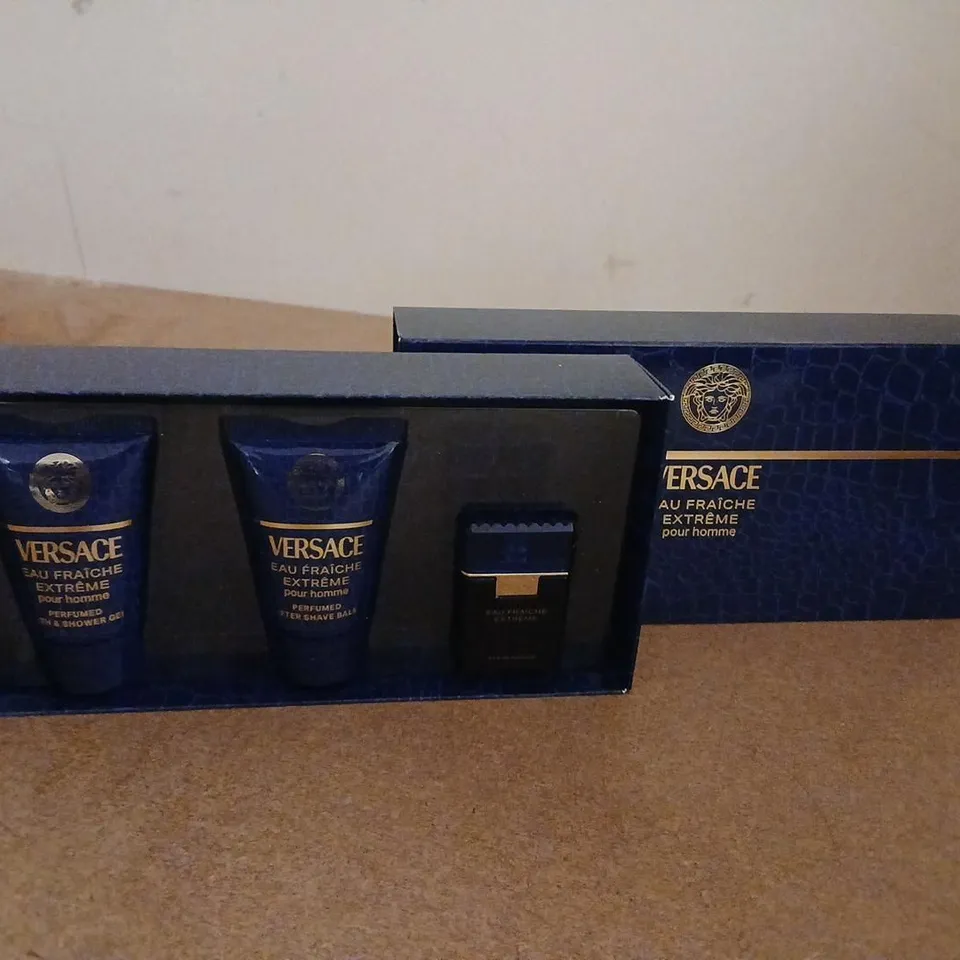 BOXED VERSACE EAU FRAICHE EXTREME POUR HOMME GIFT SET