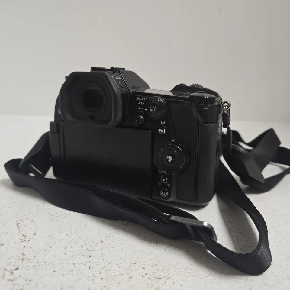 PANASONIC LUMIX DC-G9 HIGH-PERFORMANCE MICRO FOUR THIRDS MIRRORLESS CAMERA