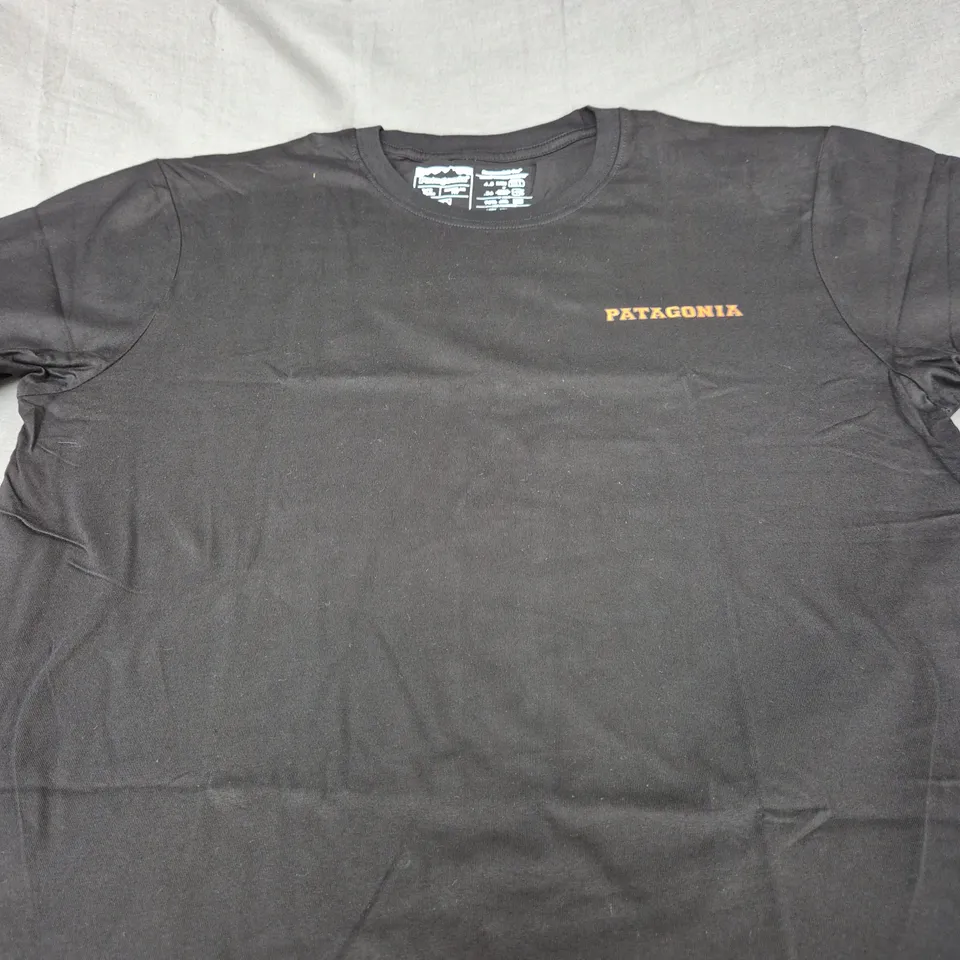 PATAGONIA GRAPHIC TEE SIZE XL