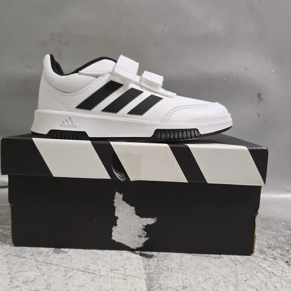 BOXED PAIR OF ADIDAS TENSAUR SPORT 2.0 KIDS SHOES IN WHITE/BLACK SIZE UK 9