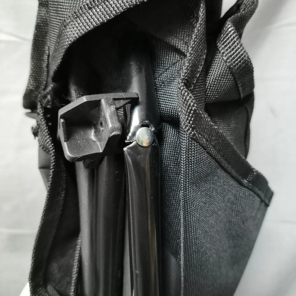 RAINBERG FOLD OUT CAMPING CHAIR IN BLACK