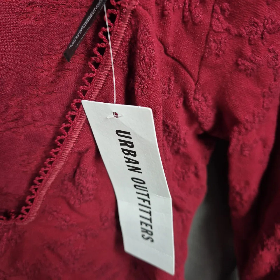 URBAN OUTFITTERS WOMEN'S RED LACE V-NECK TOP – UK SIZE M