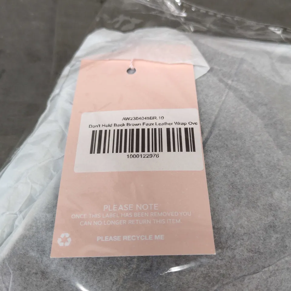 PINK BOUTIQUE SIZE 10 DONT HOLD BACK BROWN FAUX LEATHER WRAP OVER SKORT