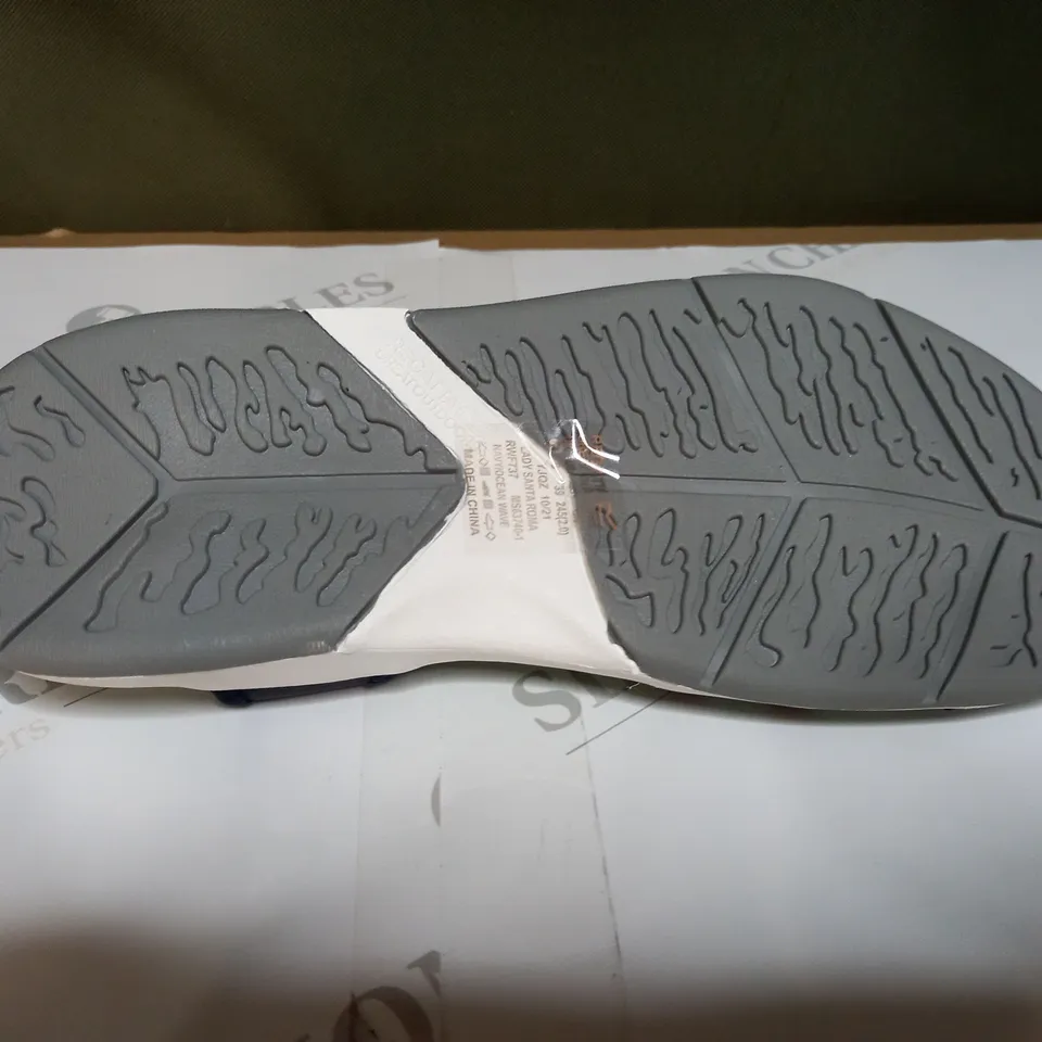 REGATTA LADY SANTA ROMA SANDALS SIZE 6
