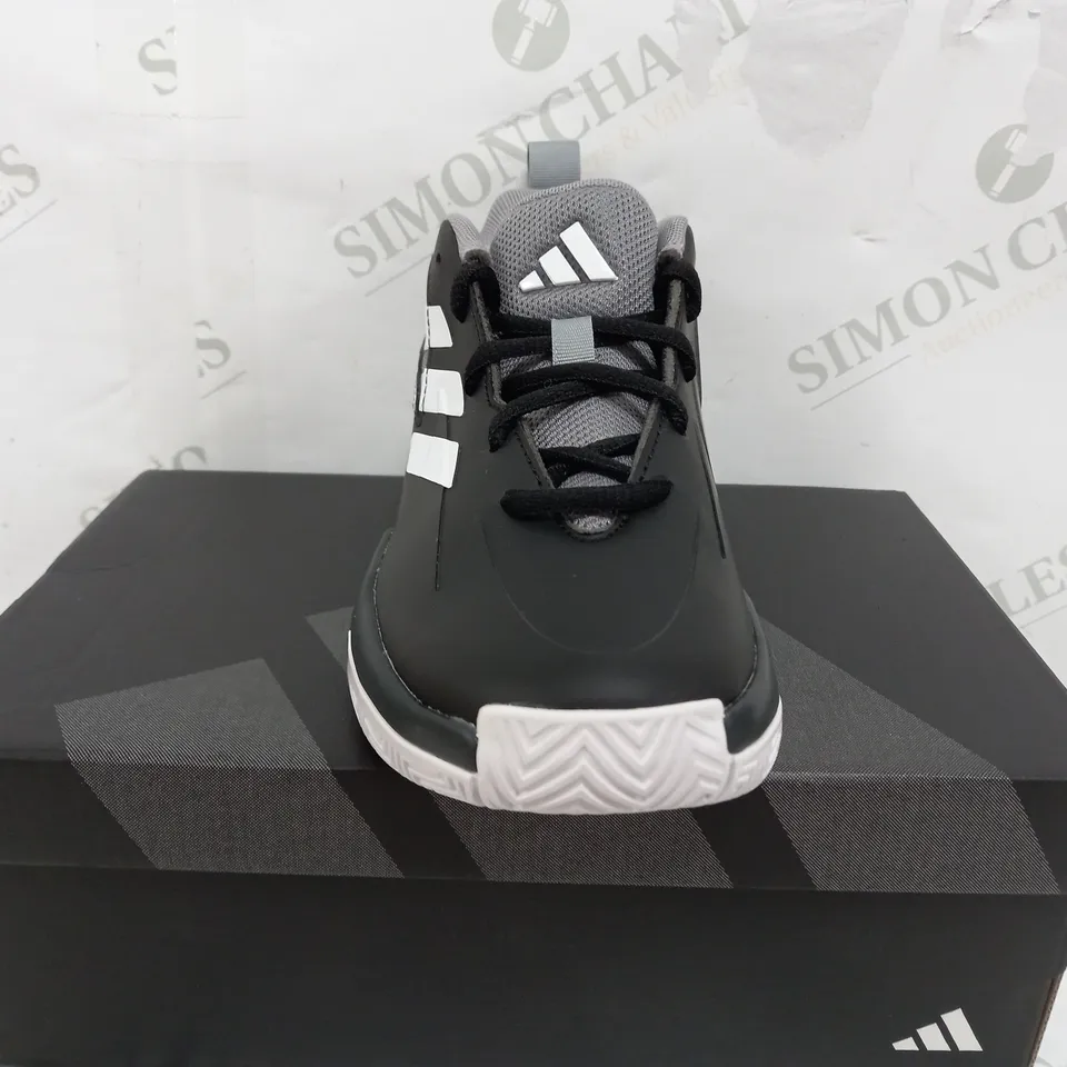 BOXED PAIR OF ADIDAS CROSS EM UP SELECT JUNIORS - UK 13 1/2 KIDS