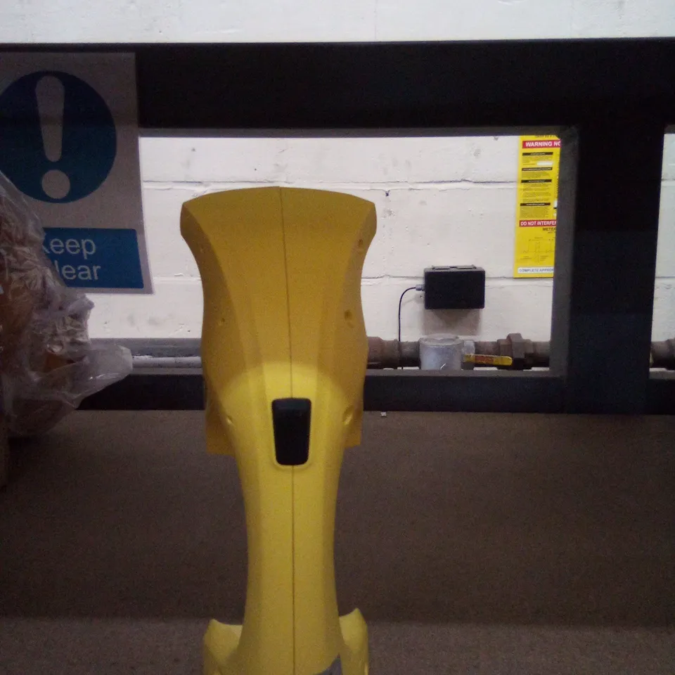 KARCHER WV1 WINDOW VAC 