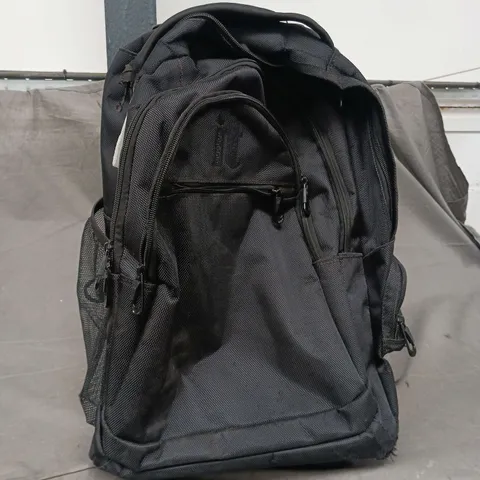 IT LUGGAGE 2 IN ONE BACK PACK AND MINI SUITCASE 