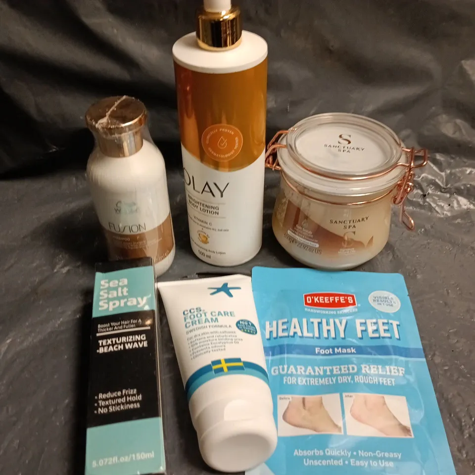 APPROXIMATELY 15 ASSORTED HEALTH & BEAUTY PRODUCTS TO INCLUDE FOOT MASK, SEA SALT SPRAY, CCS FOOT CARE CREAM ETC 