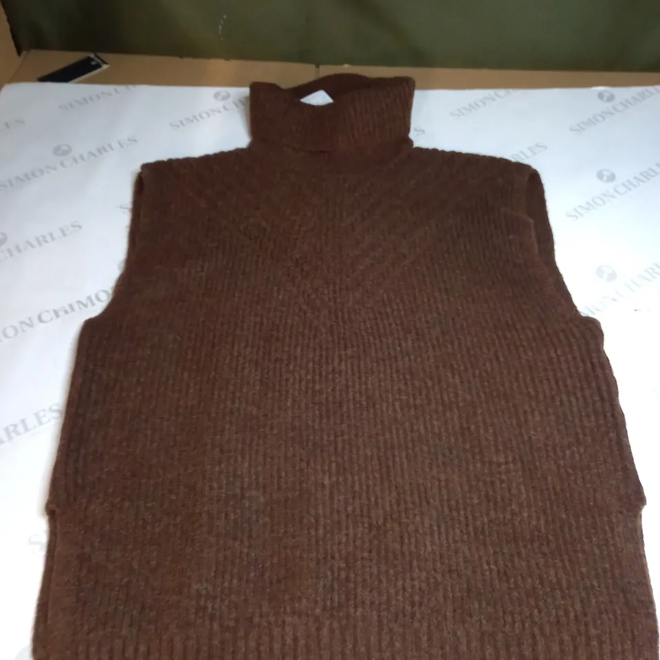 NOBODYS CHILD ROLL NECK TABARD SIZE M