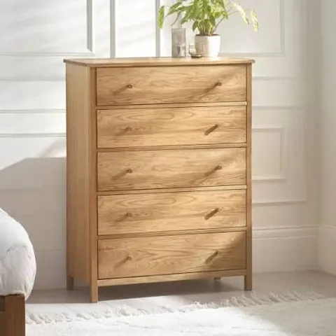 BOXED JULIAN BOWEN CHEST OF DRAWERS OAK COXMOOR 5 DRAWER CHEST