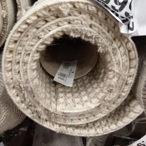 ROLL OF QUALITY FOUR SEASONS 2-TONE MERLIN CARPET // APPROX SIZE: 5 X 2.53m