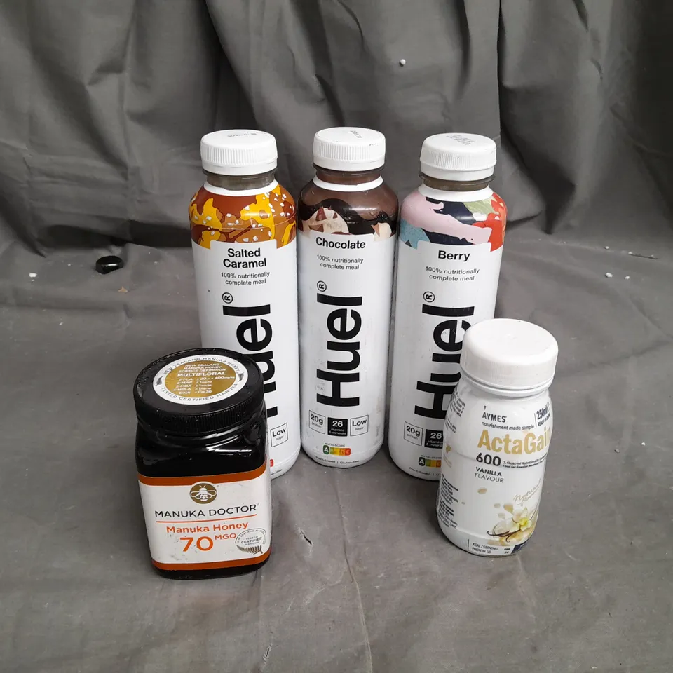 19 ASSORTED FOOD ITEMS TO INCLUDE HUEL FOOD DRINK IN ASSORTED FLAVOURS, MANUKA HONEY (70MGO) AND AYMES ACTAGAIN VANILLA MEAL DRINK - COLLECTION ONLY