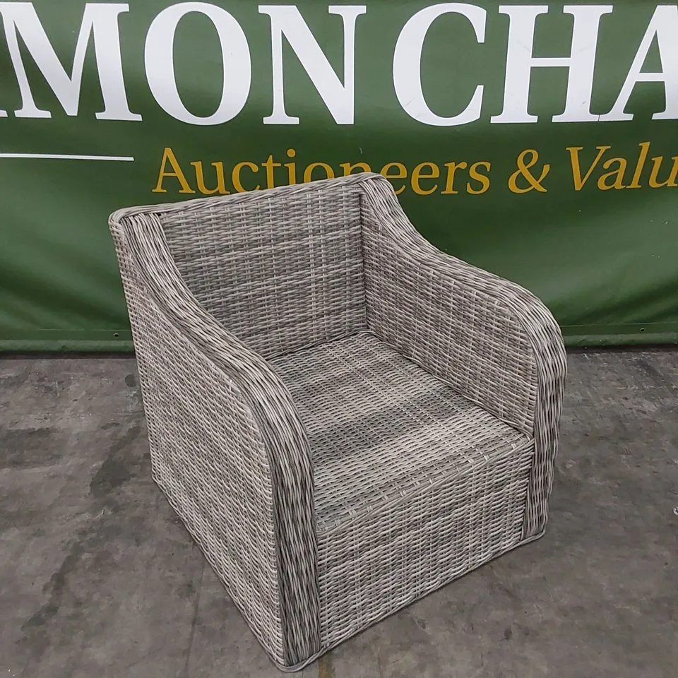 BOXED PRIMROSE LIVING GARDEN AND PATIO CURVED ARM SINGLE ARMCHAIR IN LIGHT GREY 