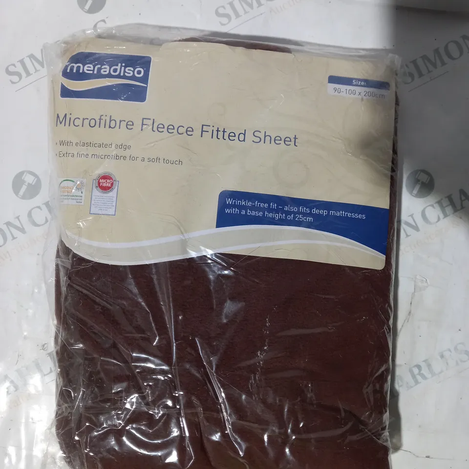 MERADISO MICROFIBRE FLEECE FITTED SHEET IN BROWN