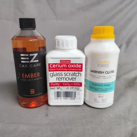 APPROX 10 ASSORTED ITEMS TO INCLUDE -  EMBER LUXURY CAR SHAMPOO, CERIUM OXIDE GLASS SCRATCH REMOVER & VARNISH GLOSS 