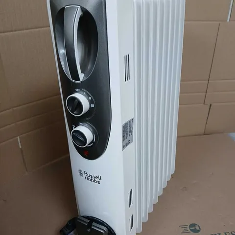 RUSSELL HOBBS 9-FIN OIL FILLED RADIATOR