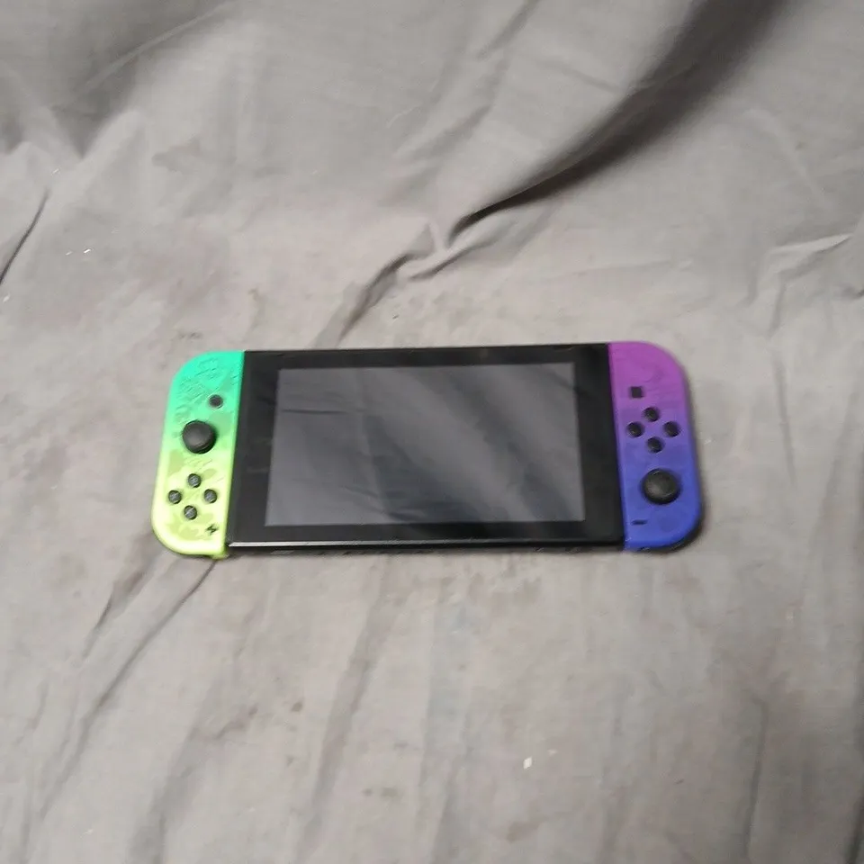 NINTENDO SWITCH CONSOLE – NEON JOY-CONS (USED)