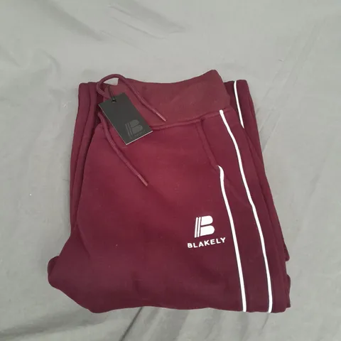 BLAKEY STRAIGHT LEG JOGGERS IN WINE RED SIZE L