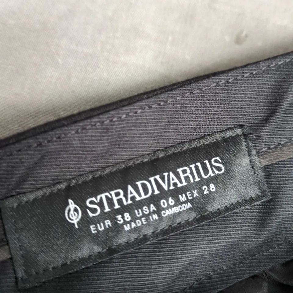 STRADIVARIUS SOFT PANTS – WOMEN'S BLACK, UK 10 (EU 38)