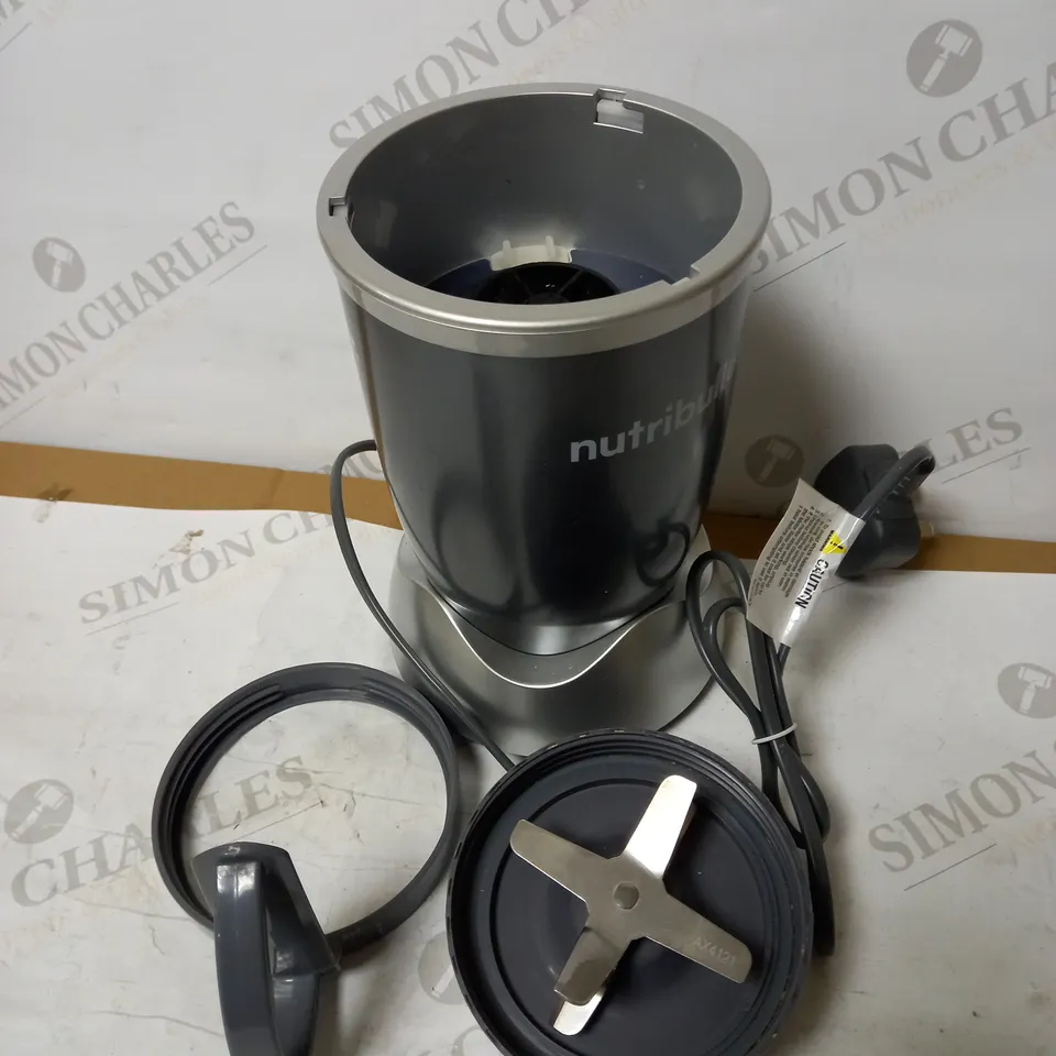 NUTRIBULLET 600 SERIES - NUTRIENT EXTRACTOR HIGH SPEED BLENDER - 600 W - GRAPHITE