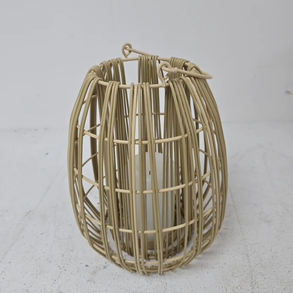 RATTAN LANTERN CANDLE HOLDER, BASKET-STYLE DECORATIVE LIGHT