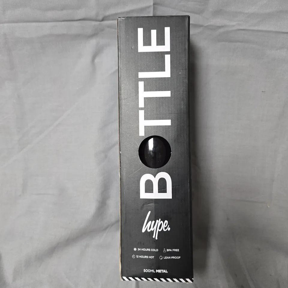 HYPE 500ML METAL WATER BOTTLE – BLACK WITH NEON GREEN/BLUE SPLASH (BOXED)