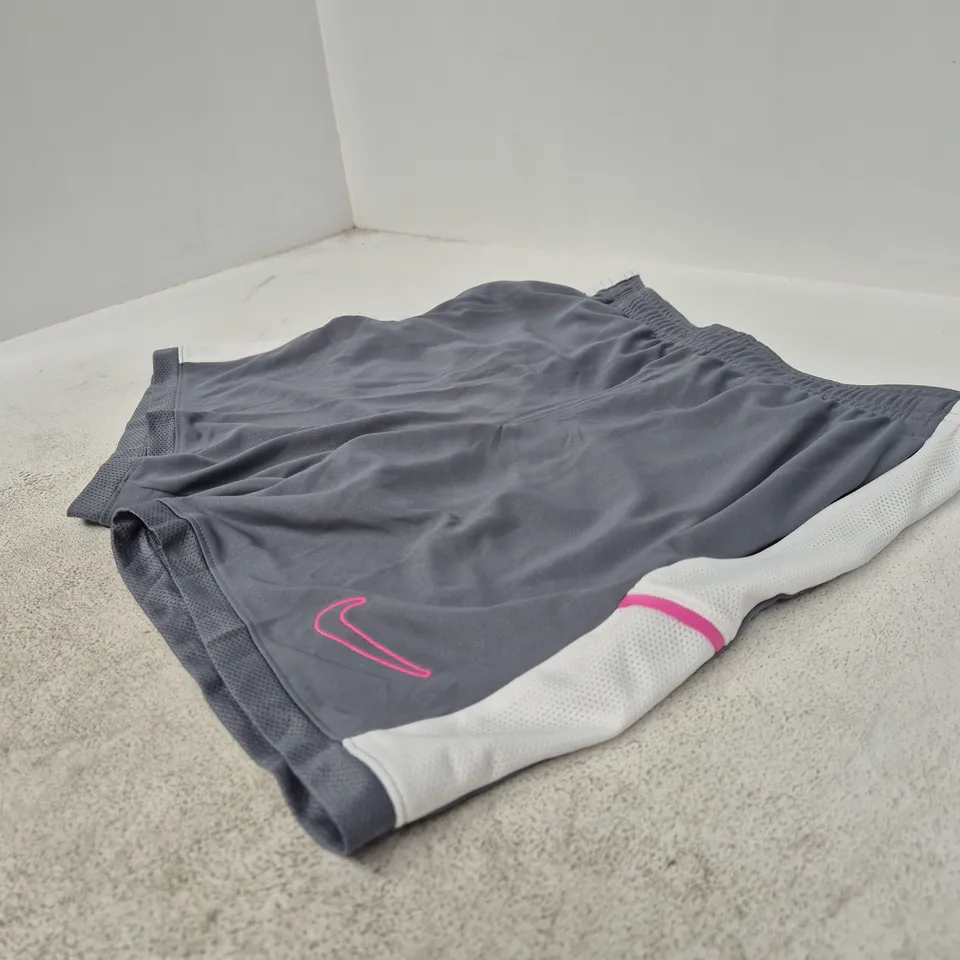 NIKE DRI-FIT SHORTS – GREY WITH PINK SWOOSH - SIZE M