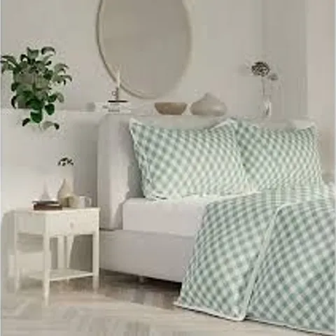 SUPERSOFT BY COZEE HOME GINGHAM 3 PIECE DUVET SET